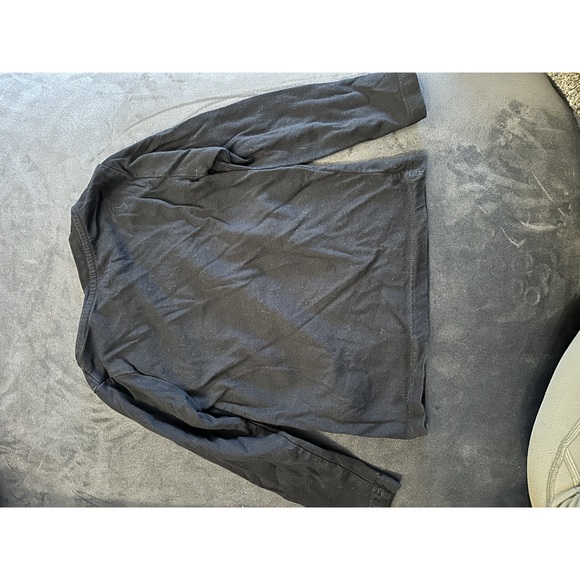 5/$10 Joe Fresh black long sleeve 2T snowflake - Picture 3 of 3